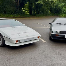 McFlys Lotus Esprit Turbo & Delorean DMC-12 Front Lotus Side