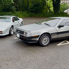 McFlys Lotus Esprit Turbo & Delorean DMC-12 Front Delorean Side