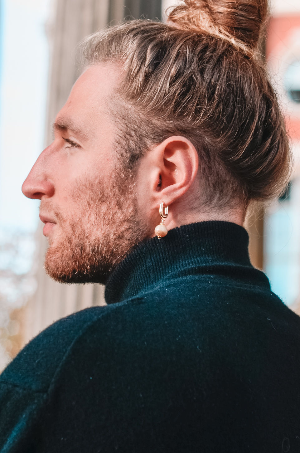 Thumbnail: Silver Hoop Sustainable Earrings with White Round Beads Upcycled from Radish Peels