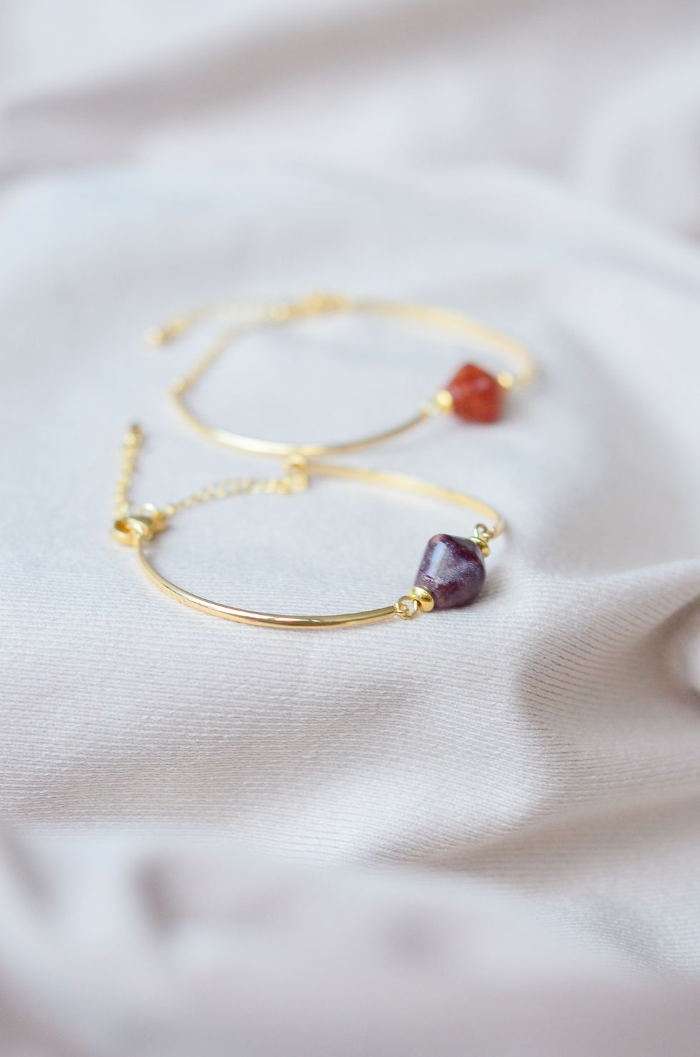 Thumbnail: Sustainable Gold Bangle Adjustable Bracelet with Purple Bead Upcycled from Red Onion Peels