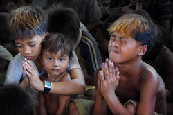 Praying before eating