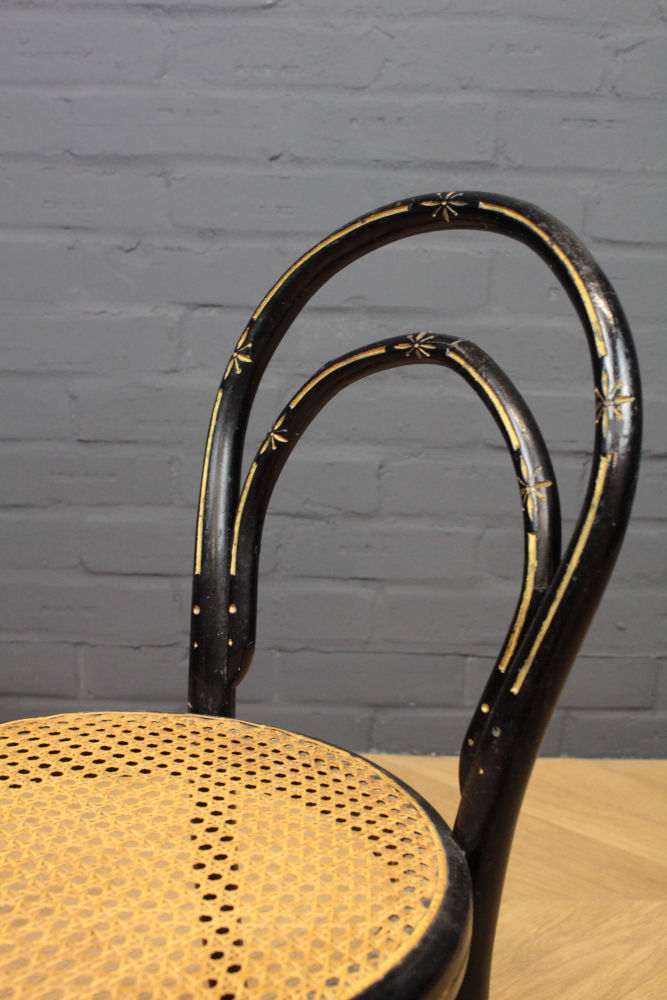 Thumbnail: Thonet Chair