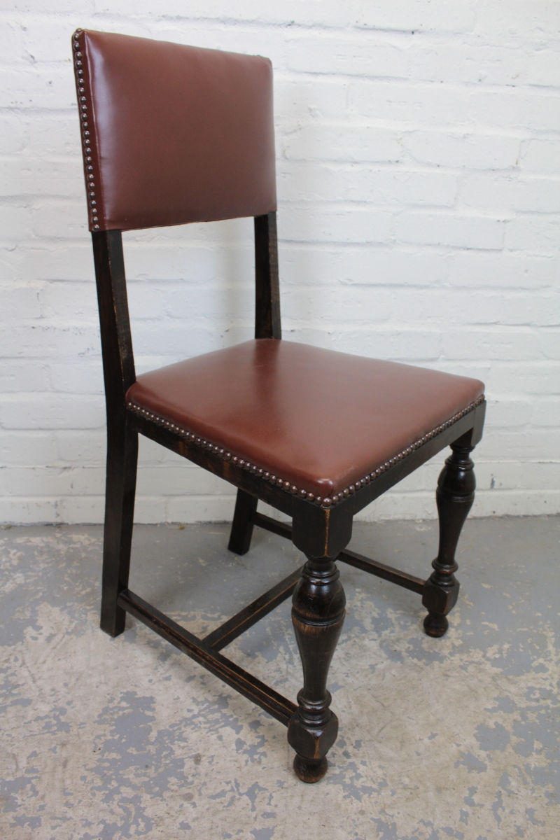 Thumbnail: Set of 6 Oak Dining Chairs in Brown Vinyl
