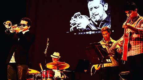 19535372_1613148415386240_37123932160964