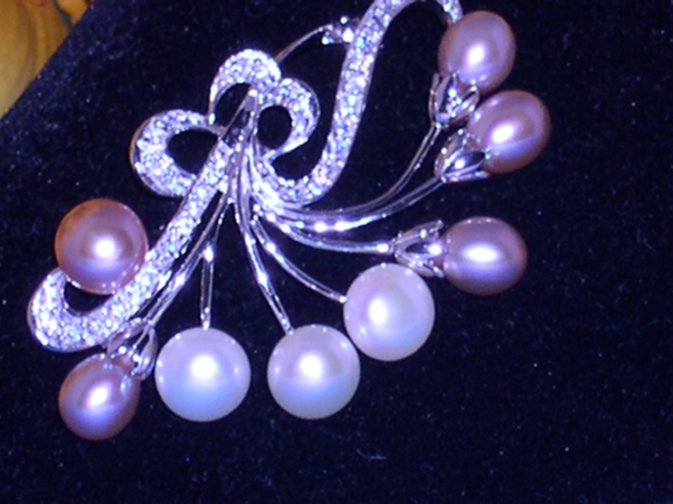 Sterling silver Freshwater cultured pearl brooch