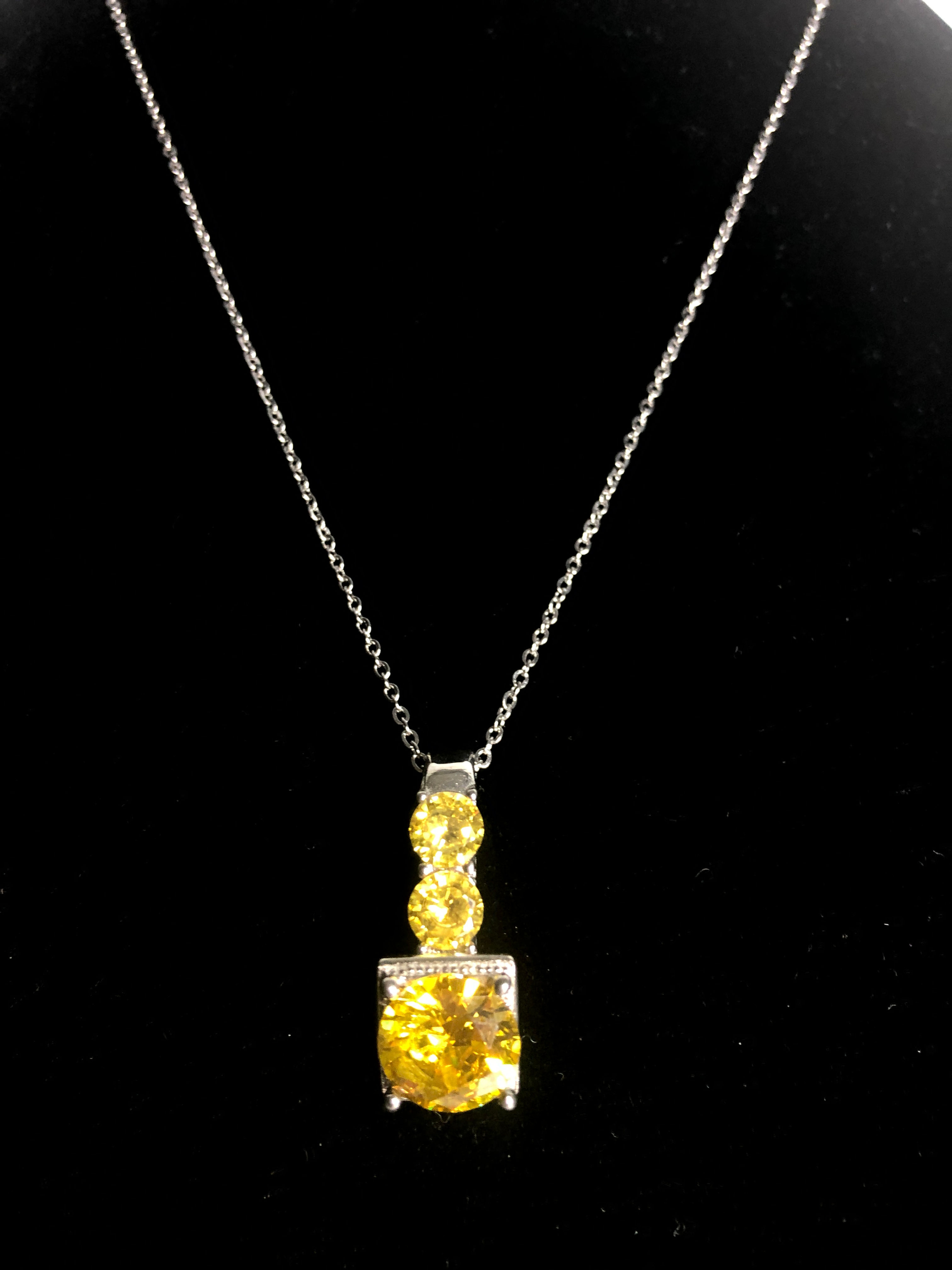 Designer look silver with canary diamond cubic zircon pendant