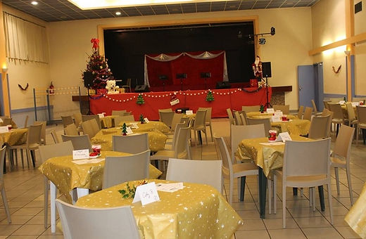 La salle d'animation et de culture décorée