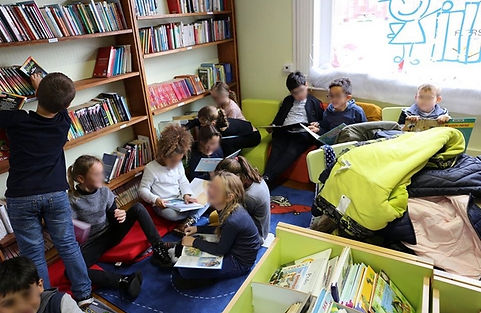 Une journée de lecture à la bibliothèque