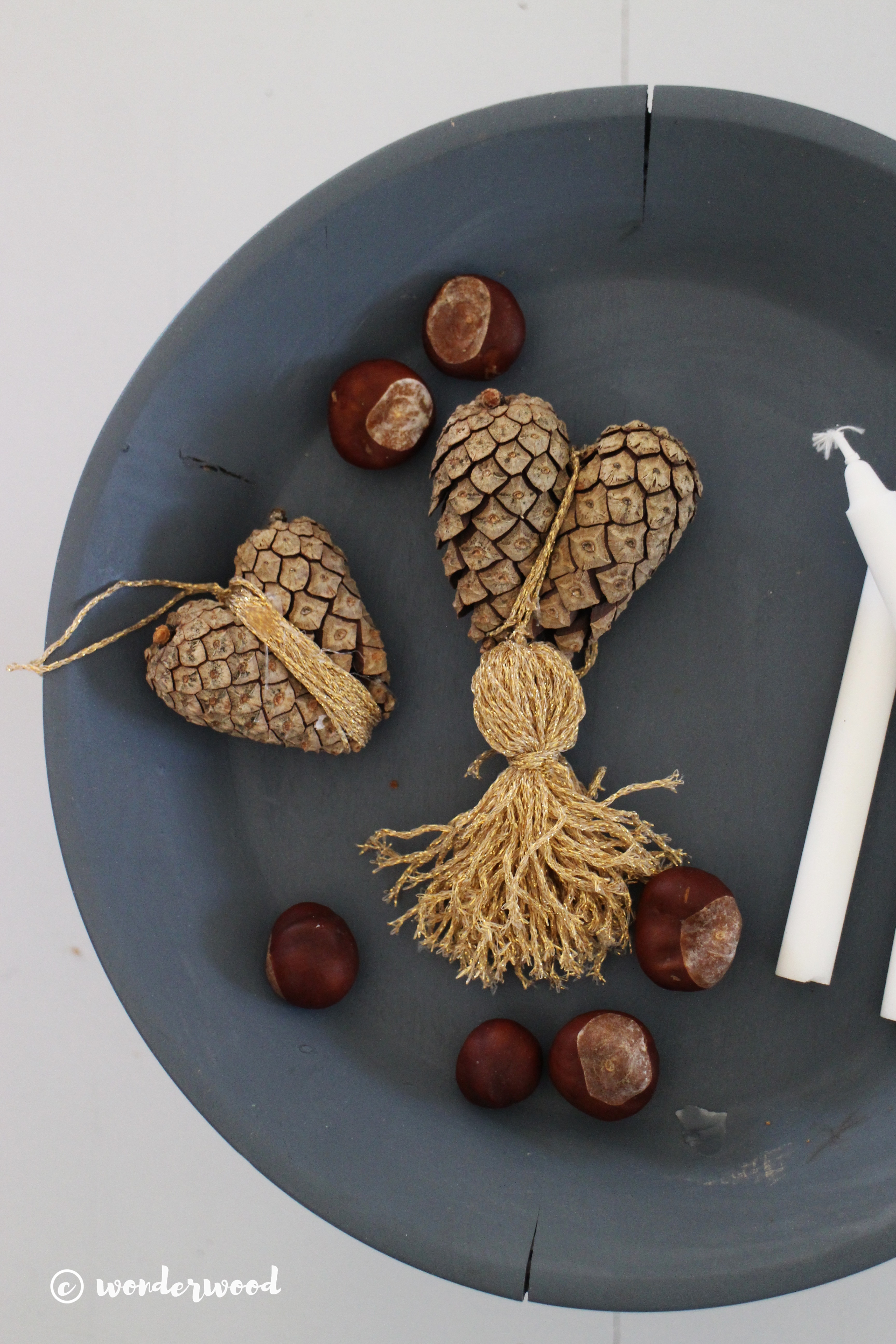 pinecone hearts