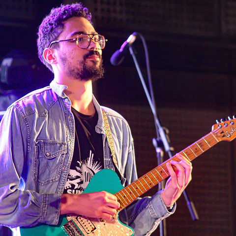 gui live photo.jpg