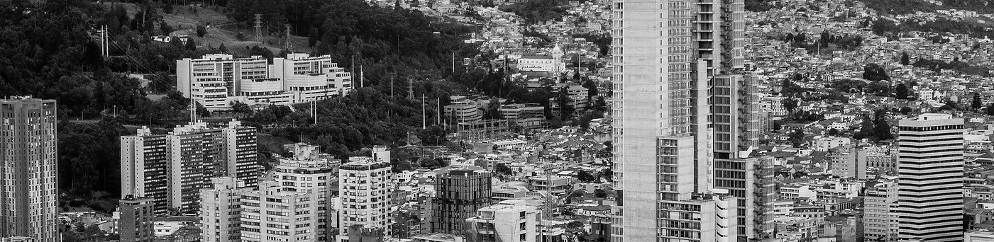 city-4457801_1920_edited.jpg