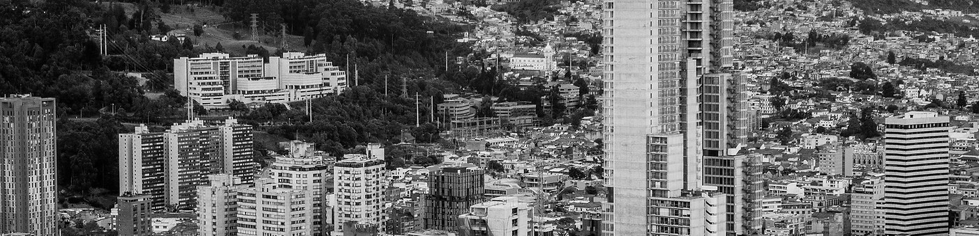city-4457801_1920_edited.jpg