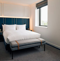 Page 8 Hotel