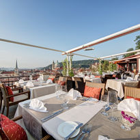 Golden Well Hotel