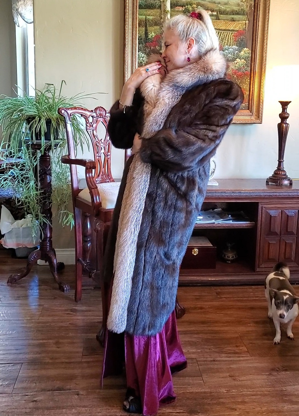 Thumbnail: Long Chocolate Brown Mink Coat with Light Brown Fox Tuxedo Collar M-L