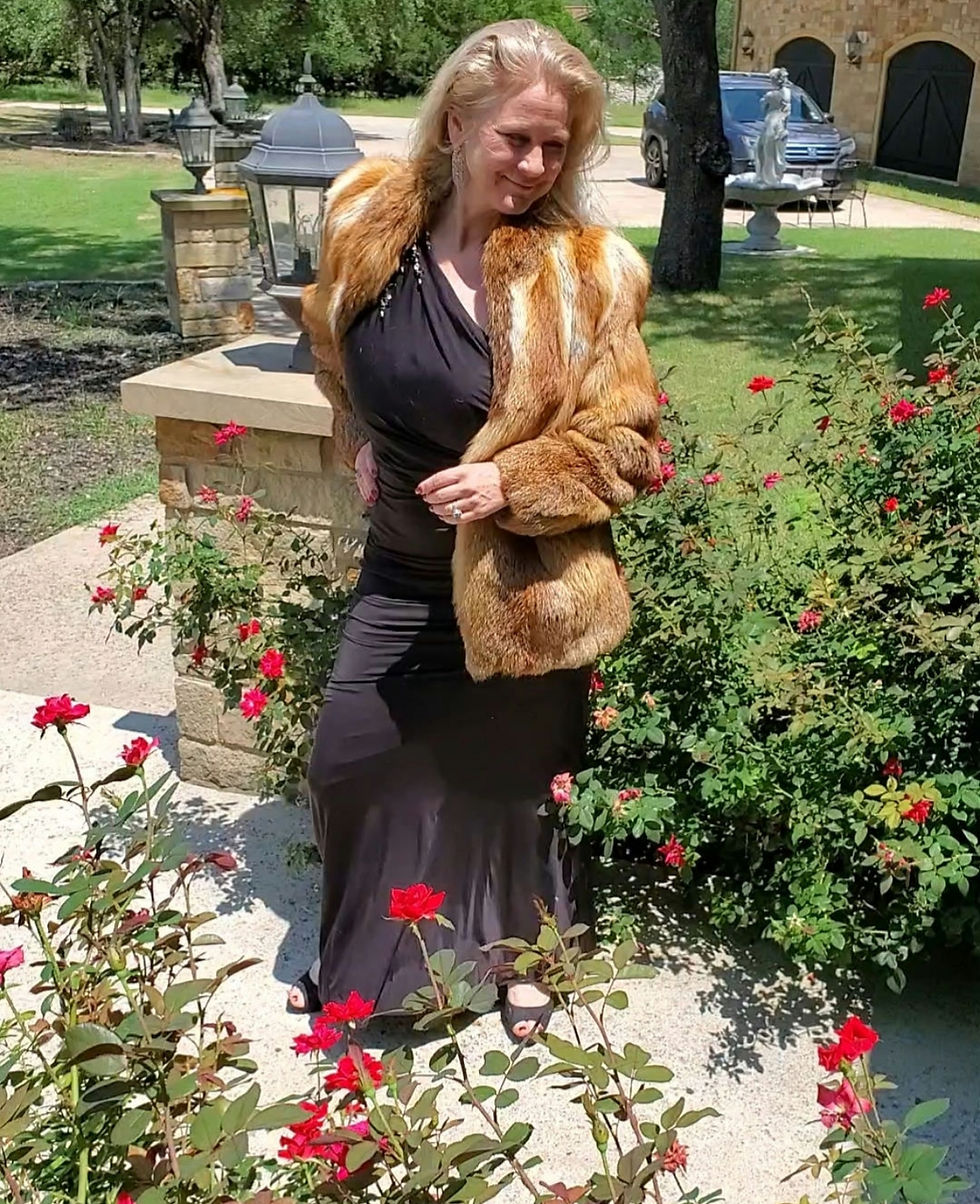 Thumbnail: Luscious Red Fox Fur Coat sz S-M