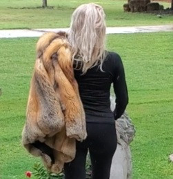 Thumbnail: Amazing Parisian Red Fox Fur Coat