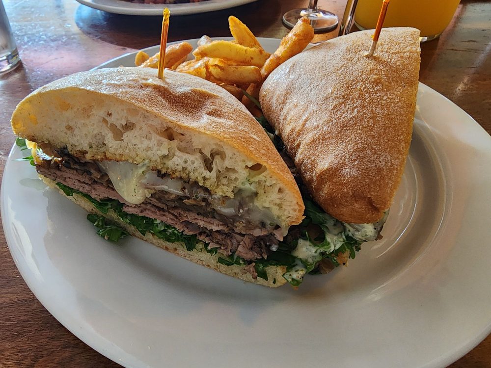 Tri-tip Sandwich