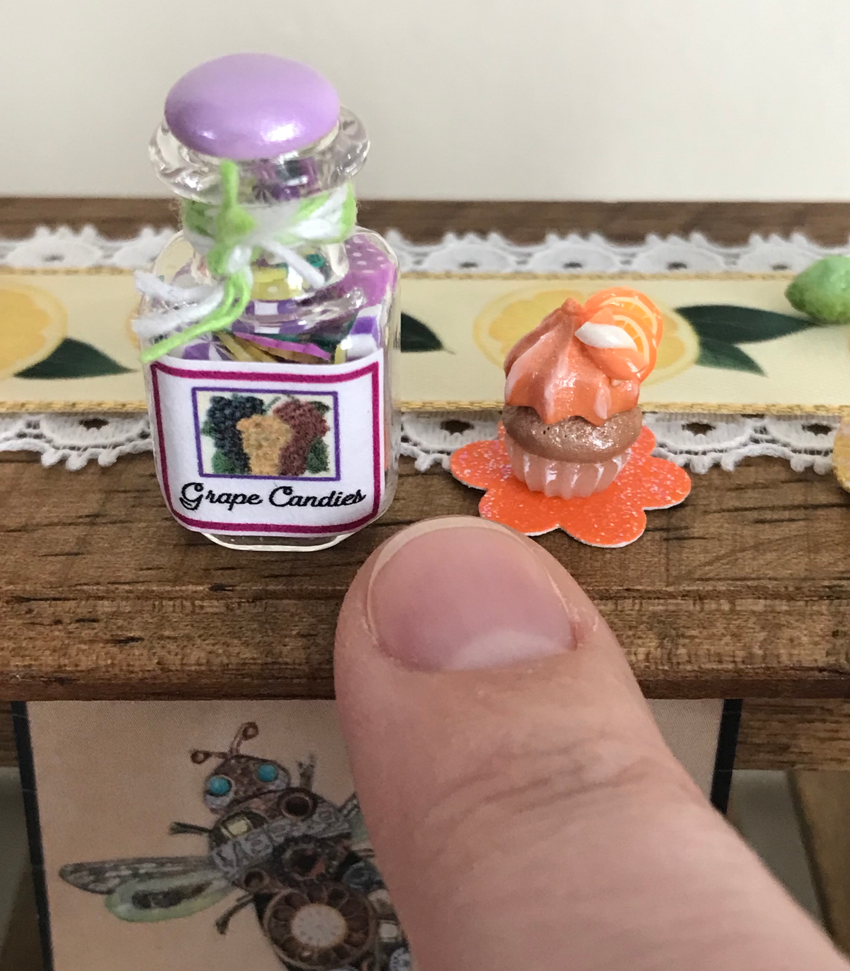 Set of 2 Mini Dollhouse 1:12 Grape Fruit Glass Candy Jar & Orange Cupcake Decor