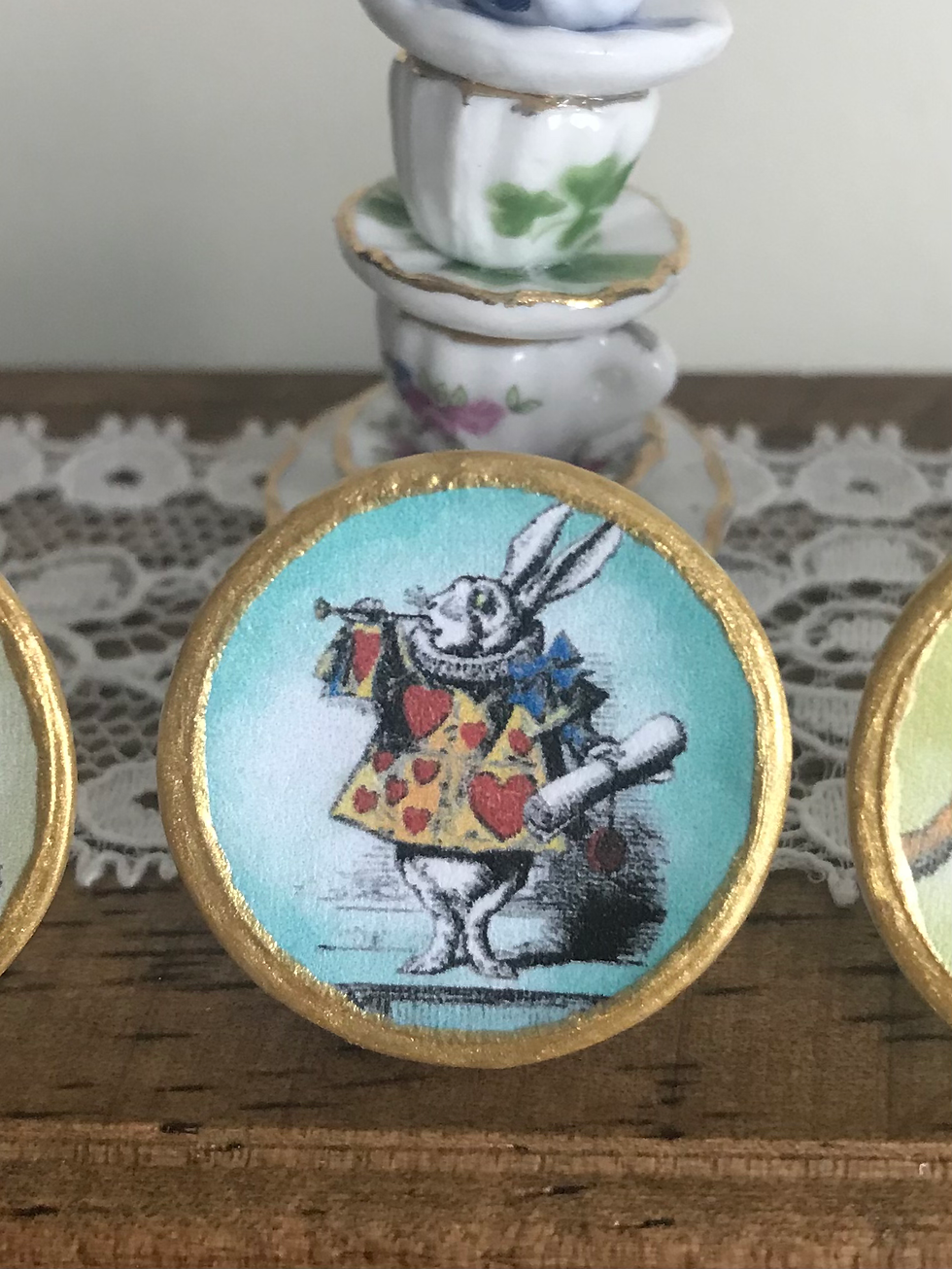 Thumbnail: One Mini Dollhouse Alice in Wonderland  1:12 Ceramic  Plate in 5 Styles, Rabbit