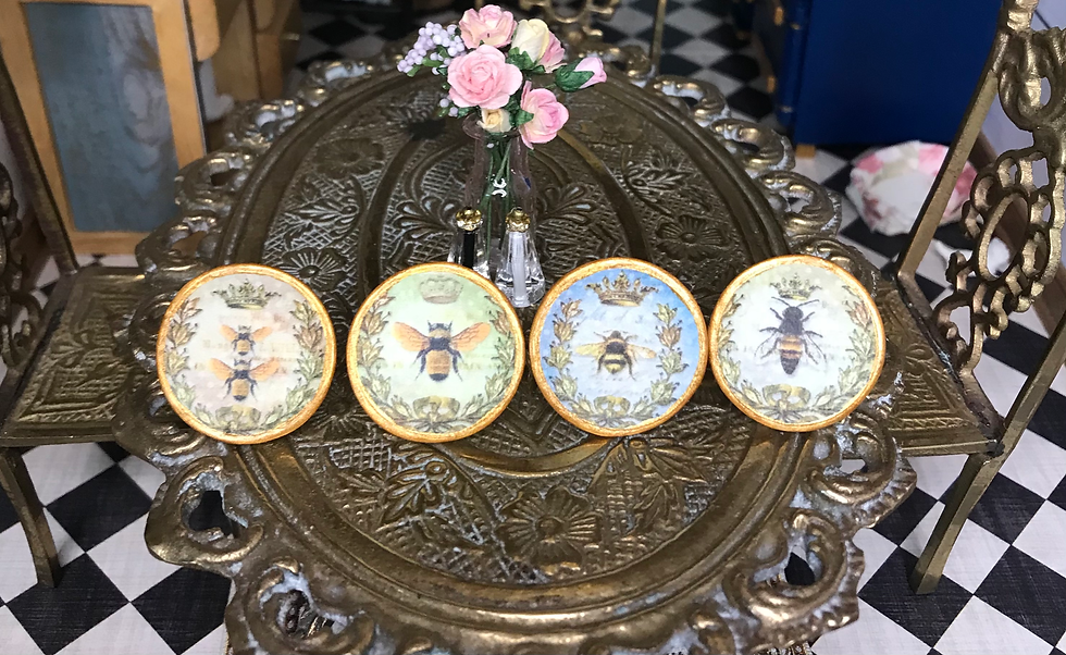 Set of 4 Mini Dollhouse 1:12 Ceramic Decorative Bee Plate in 4 Styles, Summer