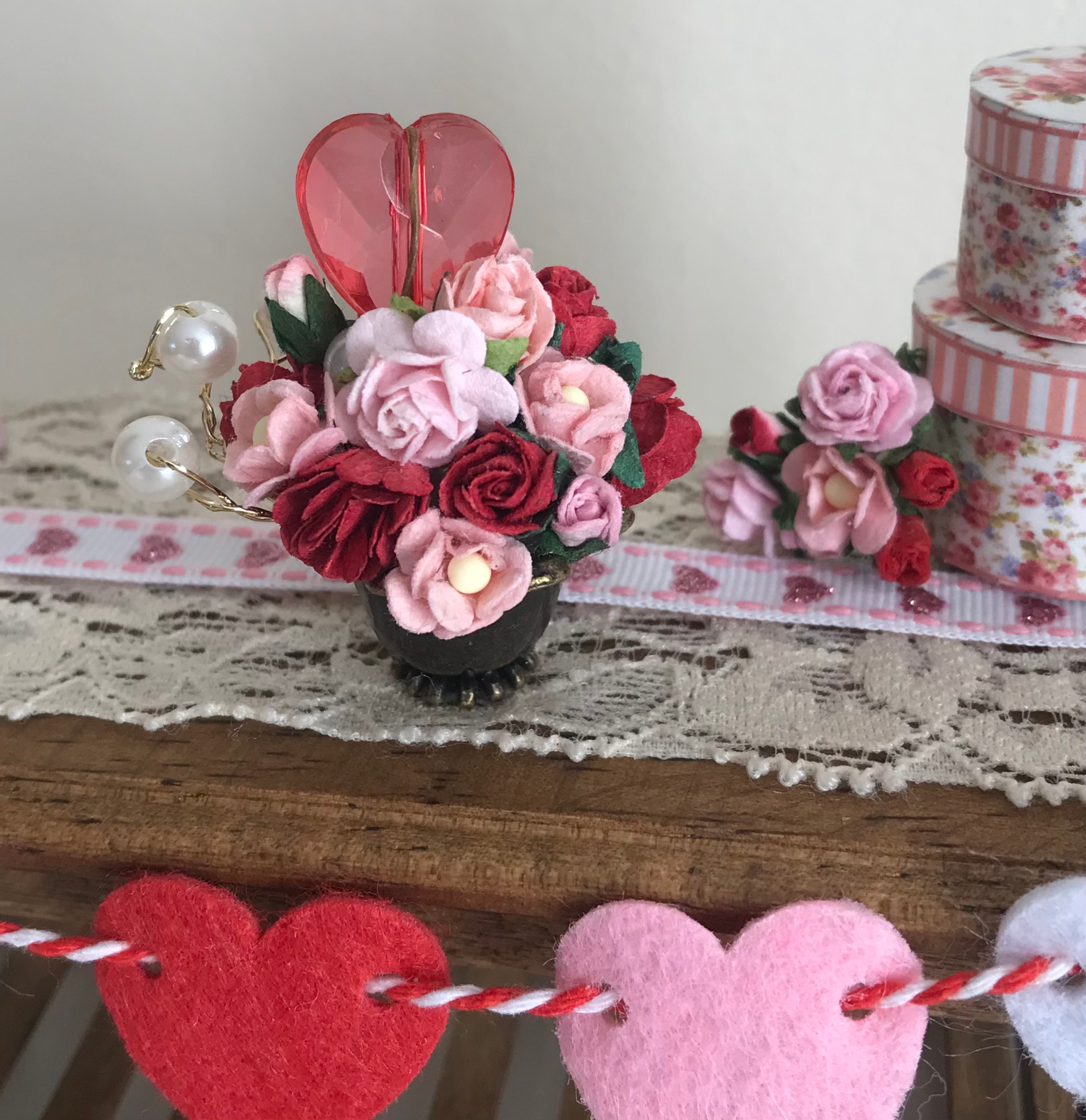 Dollhouse Miniature, 1:12 Scale Valentine's Day Flower Arrangement with Heart