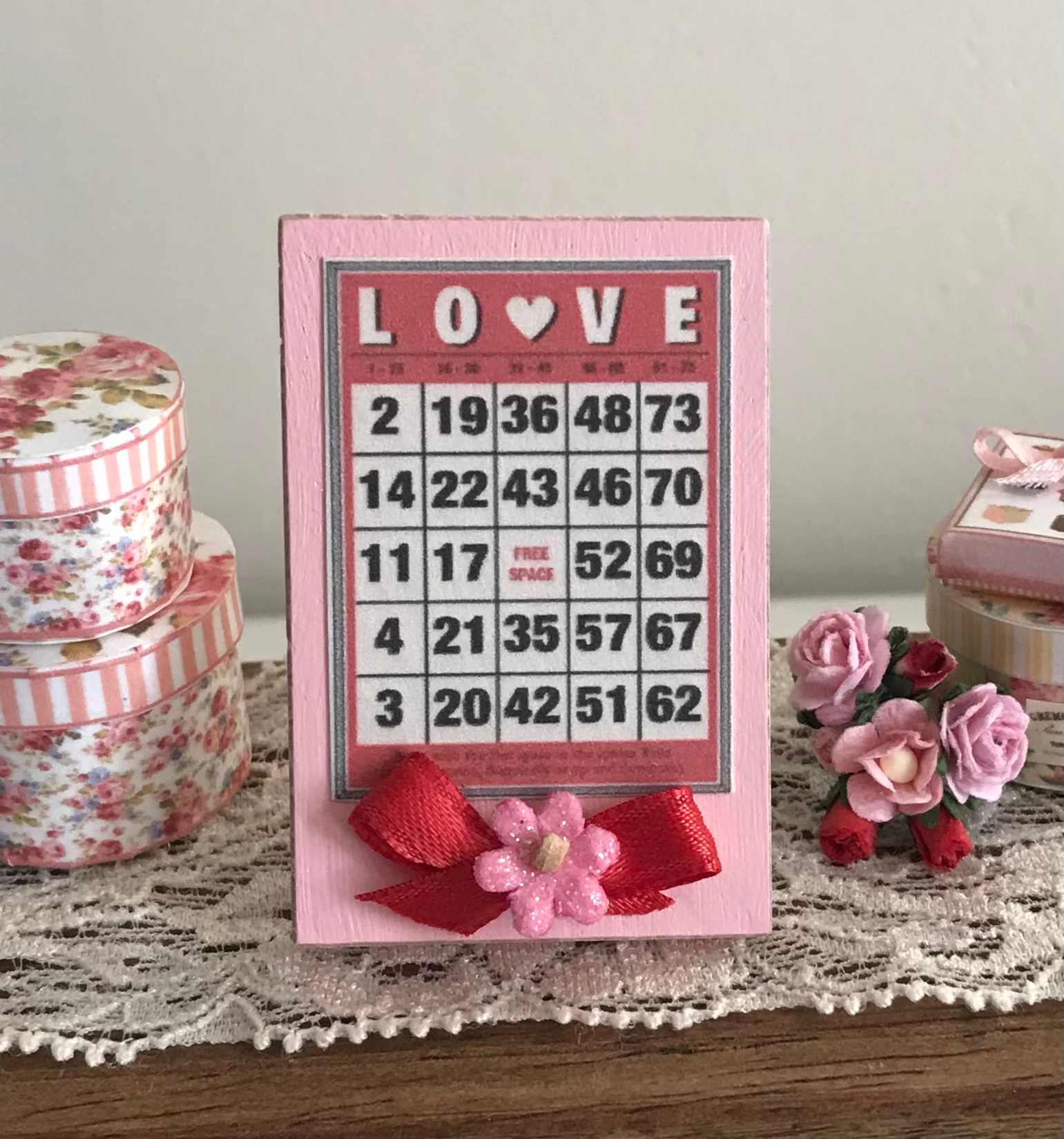 Mini Valentine's Day Dollhouse 1:12, "Bingo" Sign with Red Ribbon Accent