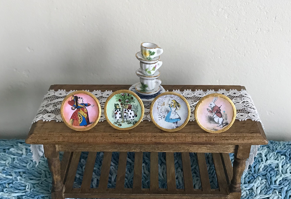 Set of 4 Mini Dollhouse 1:12 Ceramic Alice in Wonderland Plates in 4 Styles