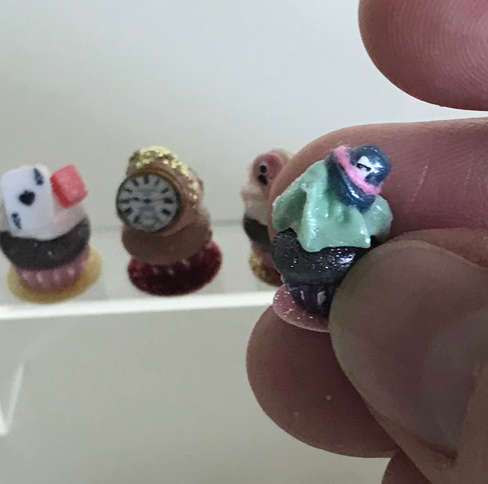 Thumbnail: 1 Mini Dollhouse 1:12 Scale Alice in Wonderland Cupcake in 4 Styles, Hatter