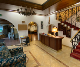 reception hotel regina.jpeg