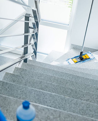 header-treppenhausreinigung.jpg