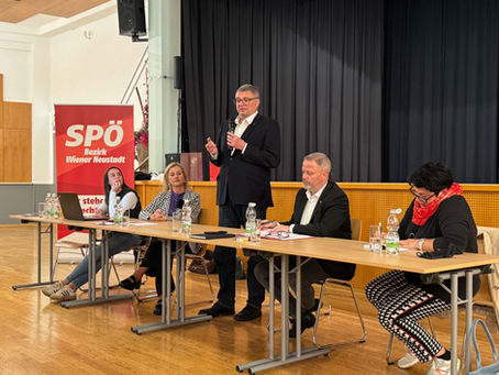 Erweiterte Bezirksvorstandssitzung in Sollenau mit Staatssekretär Jörg Leichtfried