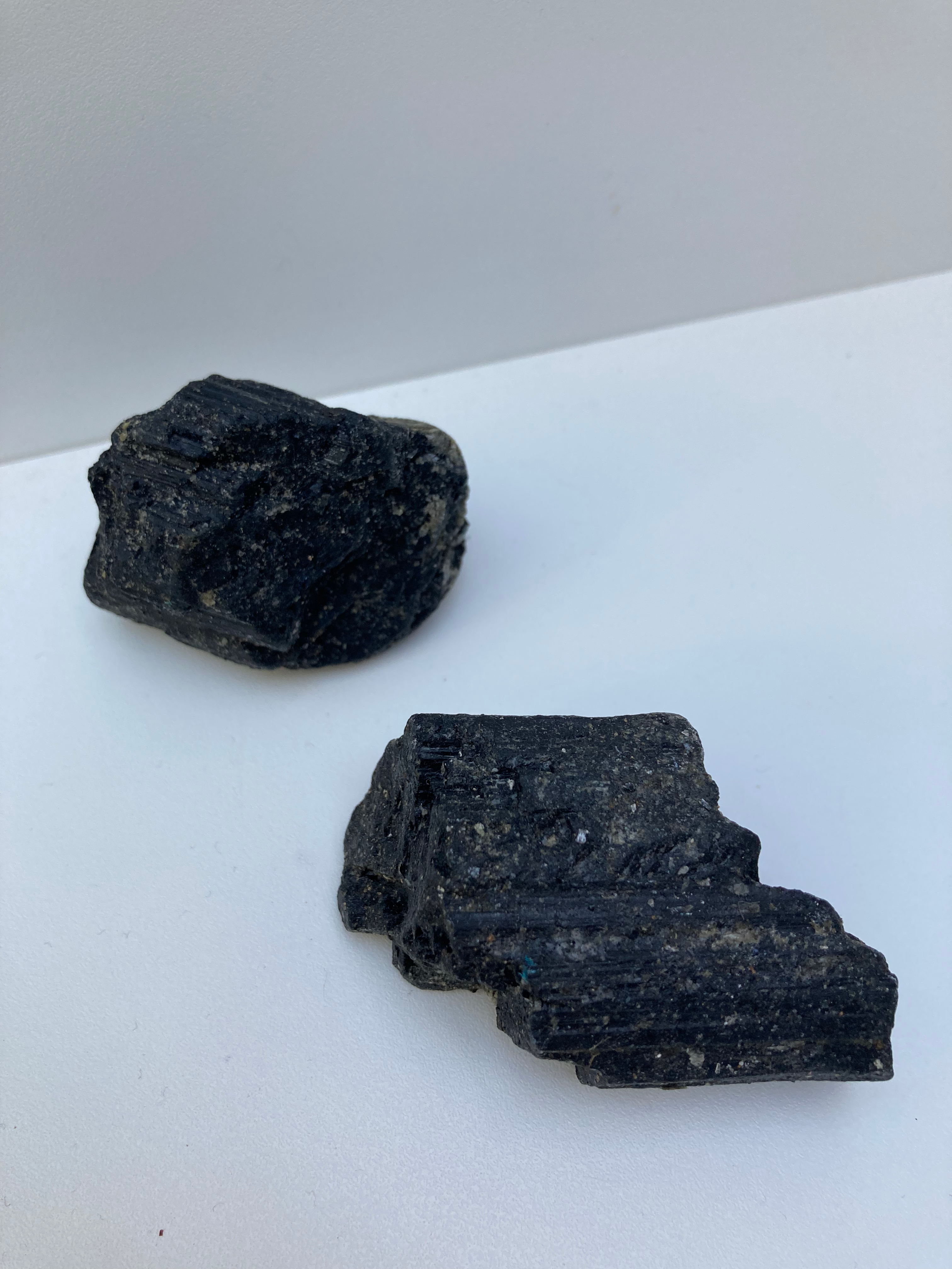 Zwarte toermalijn ruw