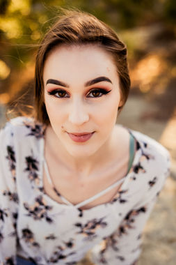 Senior Portraits-3.jpg