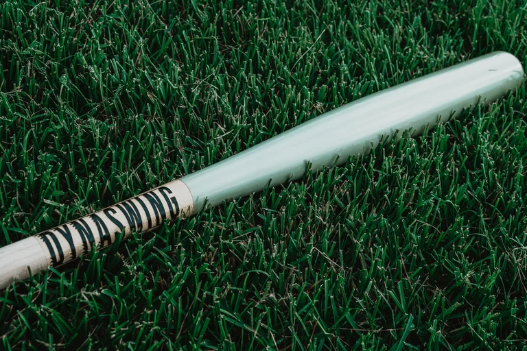 Dynaswing Fastpitch/Slowpitch Softball Training Bat 34 Inch