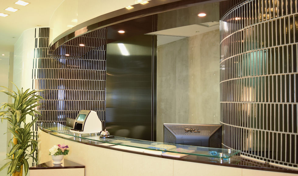 よこはま北星こころとからだのクリニックの受付の写真。患者様を丁寧にご案内いたします。