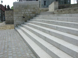 Frost resistant exterior paris limestone