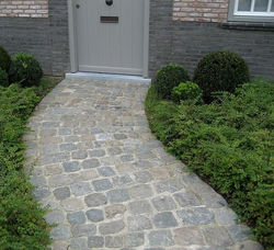 Reclaimed Porphyr Patio