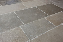 Old Chateau Antic finish