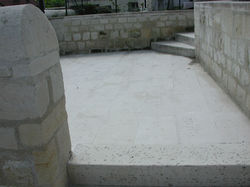 Frost resistant shell limestone Paris