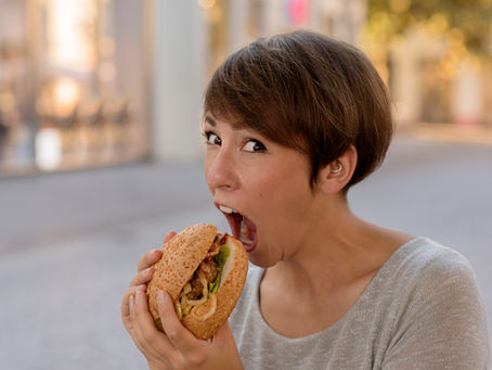 Dear Heidi: Is it petty to break up with someone for eating with their mouth open?