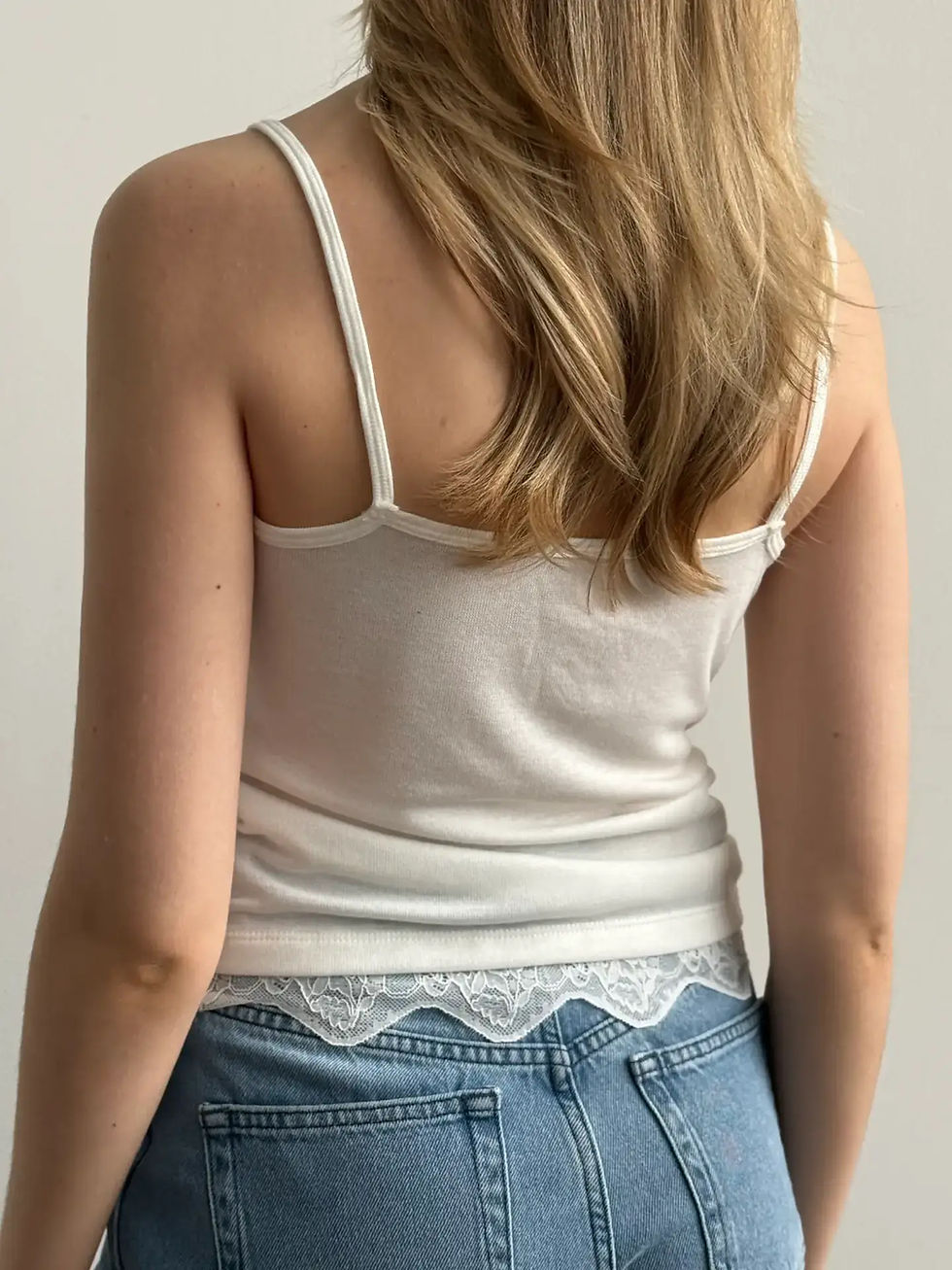 Прев'ю: Майка трикотаж з мереживом біла  