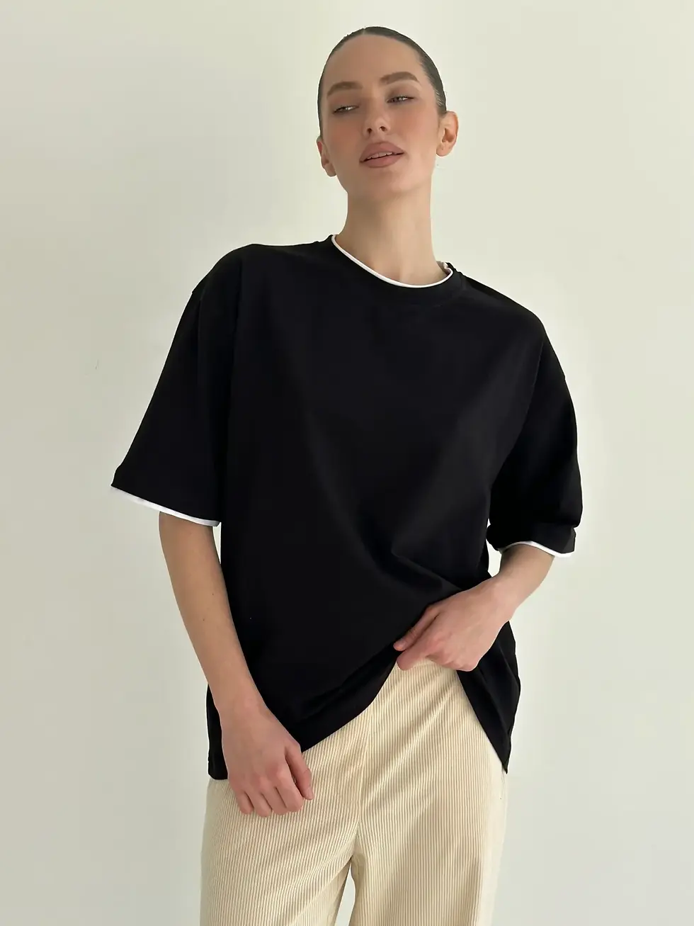 Прев'ю: Футболка з білим кантом чорна, onesize