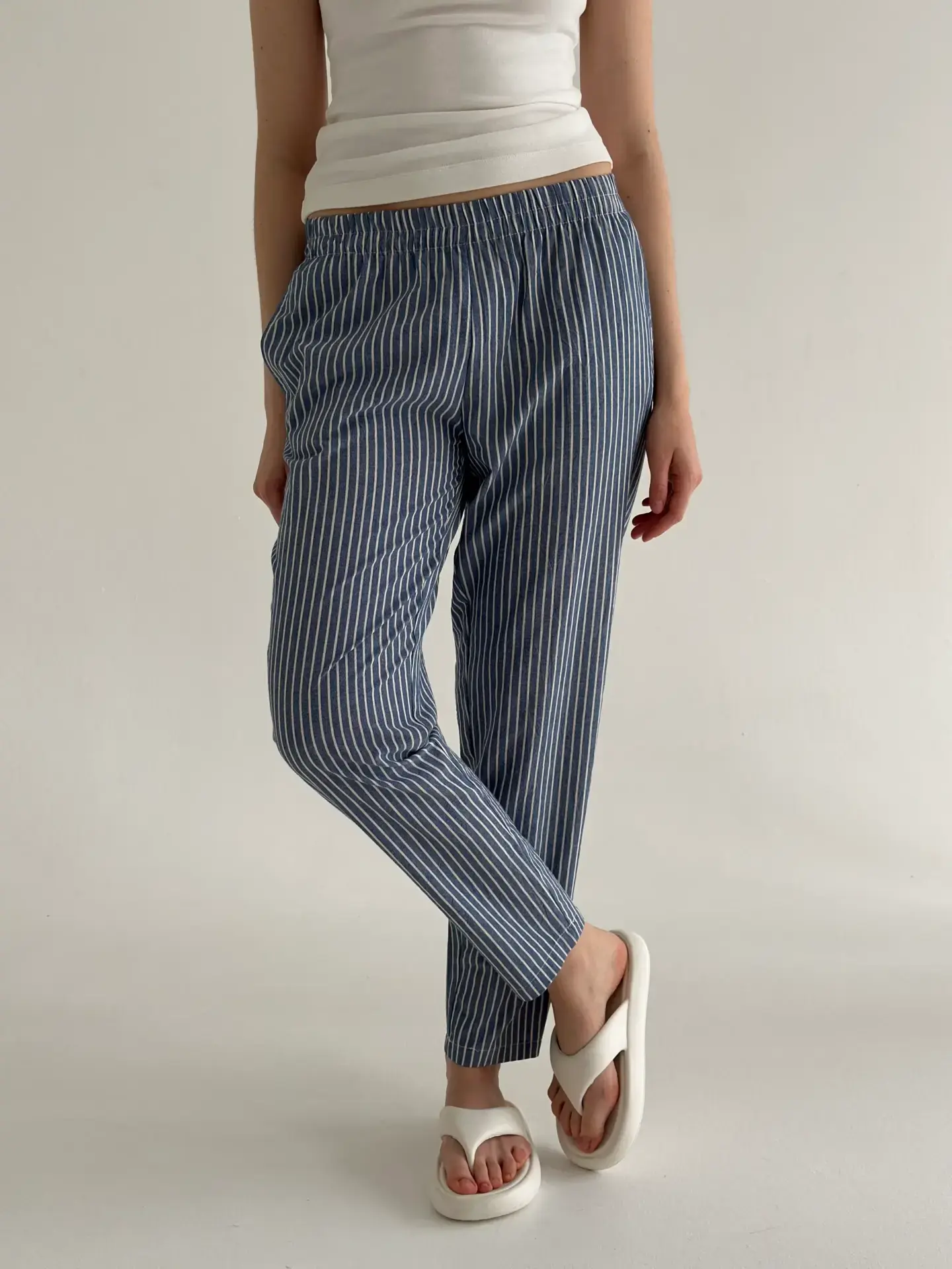 Штани смужка котон МОМИ синій/молоко