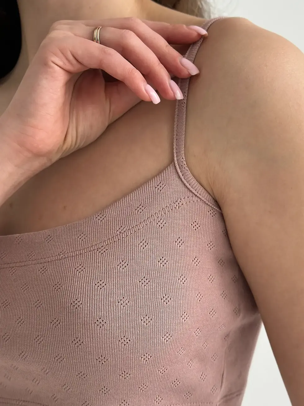 Прев'ю: Рібана топ на брителях візон