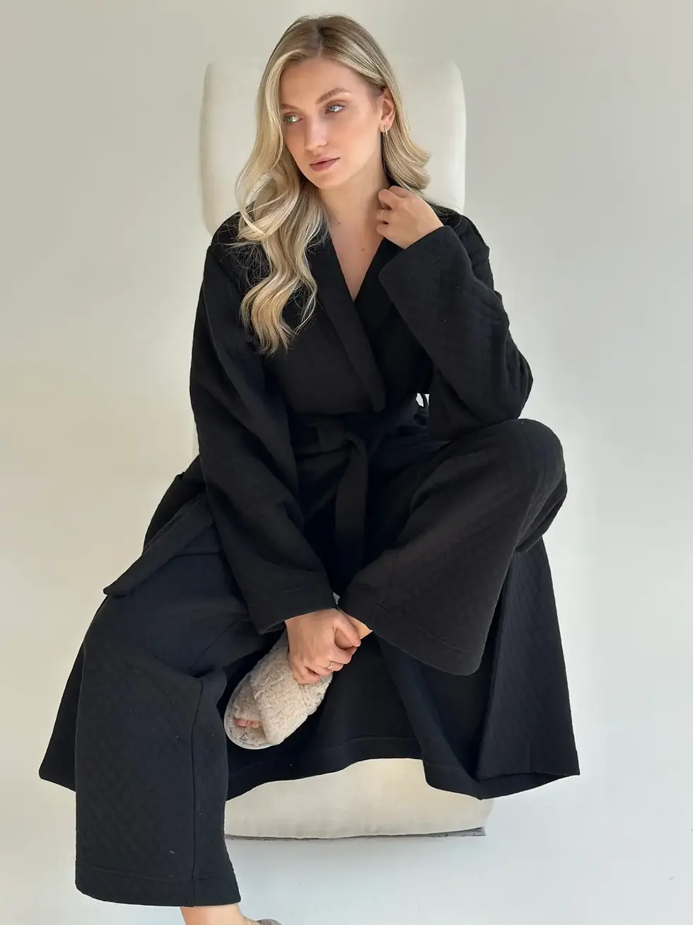 Прев'ю: Штани трикотаж стьобаний чорний