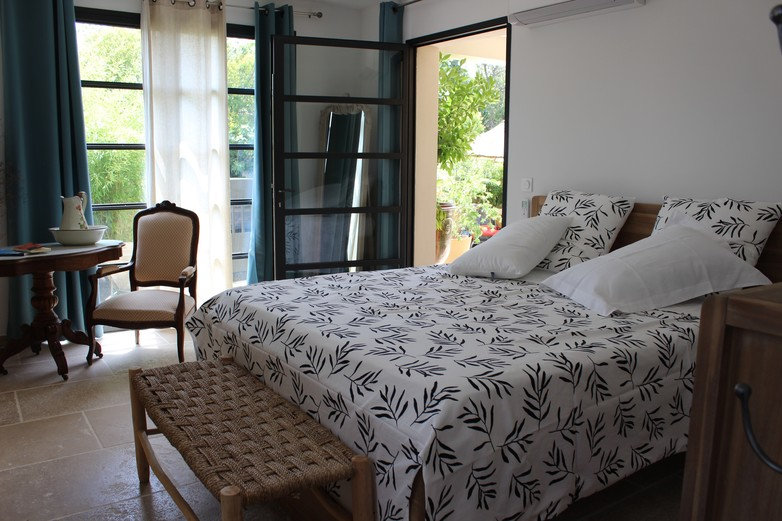 Chambre camarguer.jpeg