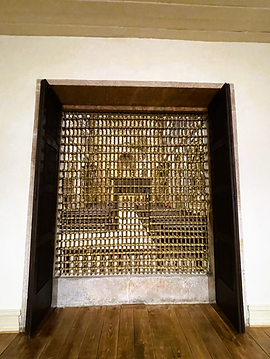 gate from museum to church Igreja de Santa Clara