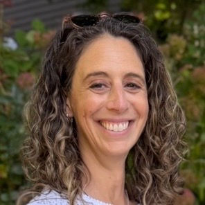 Suzanne Miles, Candidate for LO City Council Visits Old Town Neighborhood