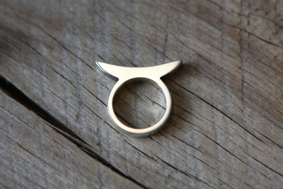 Miniature : La bague taureau / The BULL ring